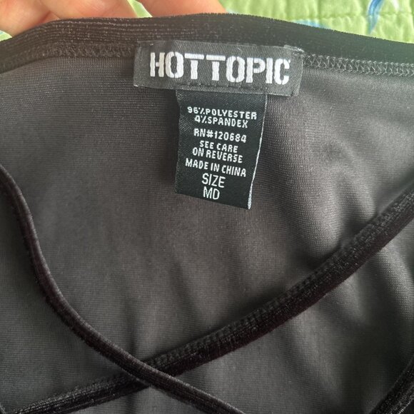 Hot Topic Velvet Pentagram Shirt Womens M Gothic Punk Stretchy Witchy - Picture 8 of 8